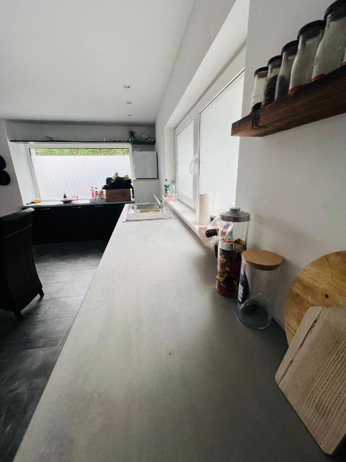 Capstay La Louvière Exteriér fotografie