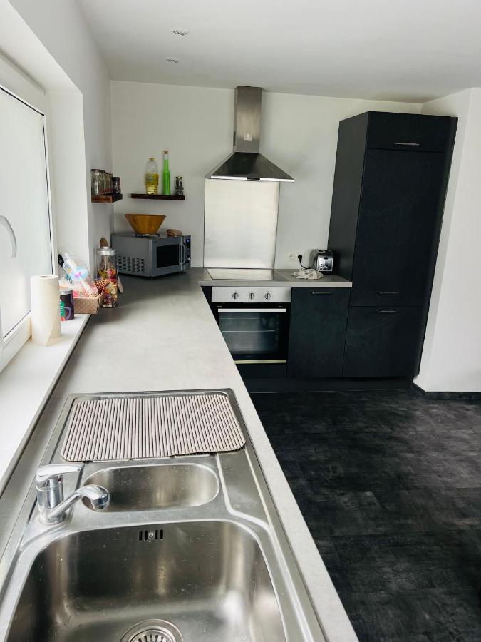 Capstay La Louvière Exteriér fotografie