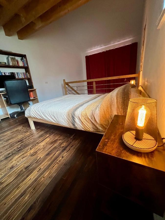 Capstay La Louvière Exteriér fotografie