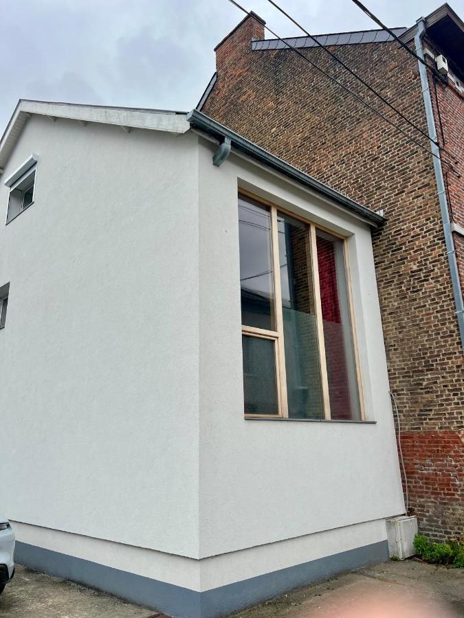 Capstay La Louvière Exteriér fotografie