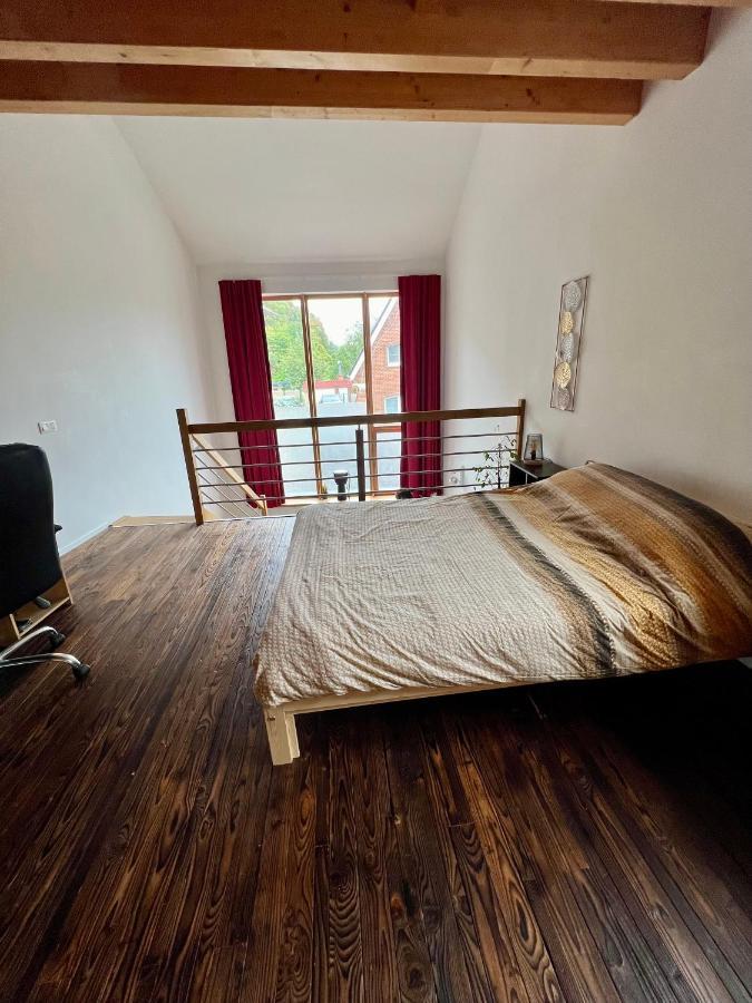 Capstay La Louvière Exteriér fotografie