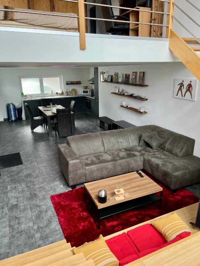 Capstay La Louvière Exteriér fotografie